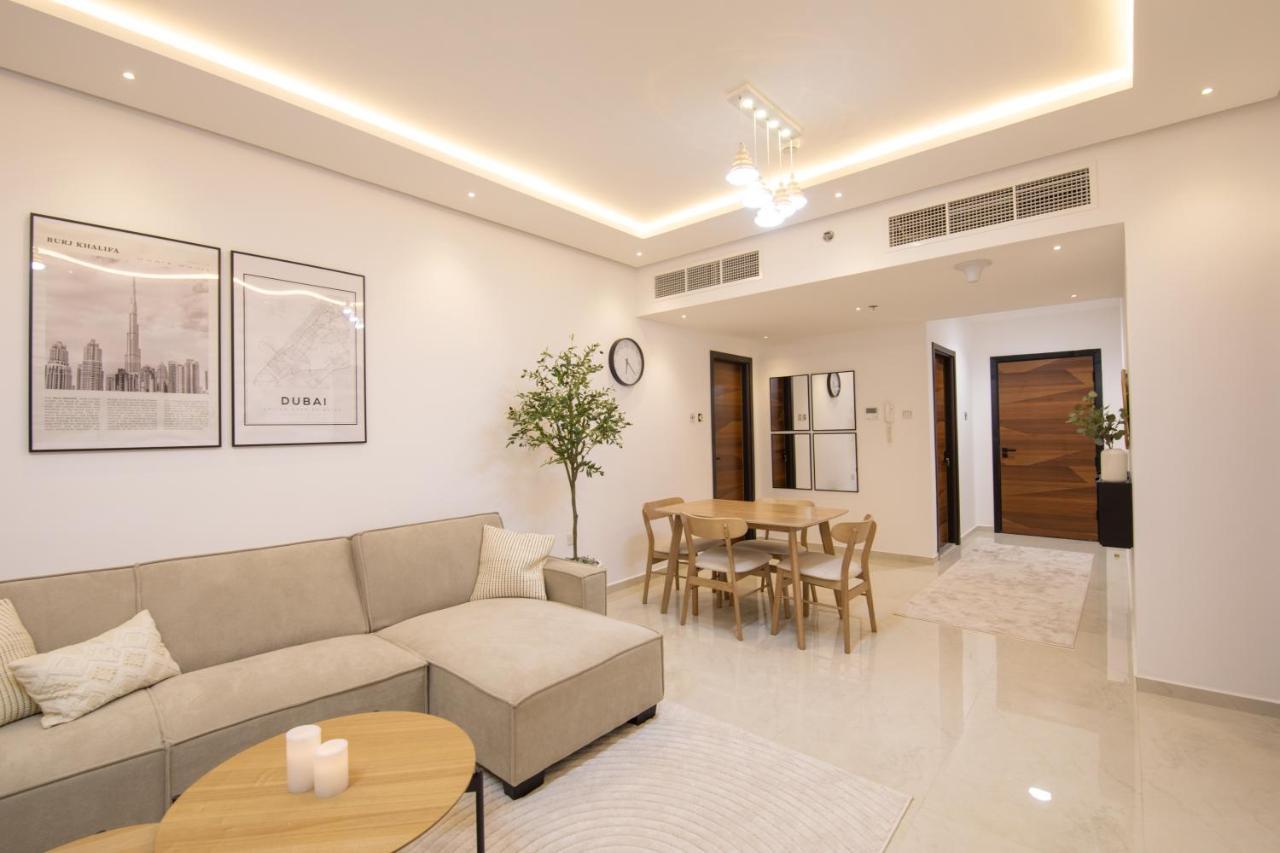 Luxury Brand New 1bd In Free Parking Near * Ajman