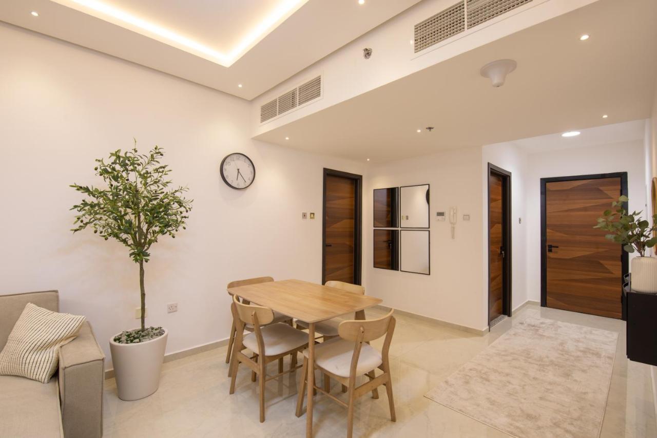 Apartment Luxury Brand New 1bd In Free Parking Near *